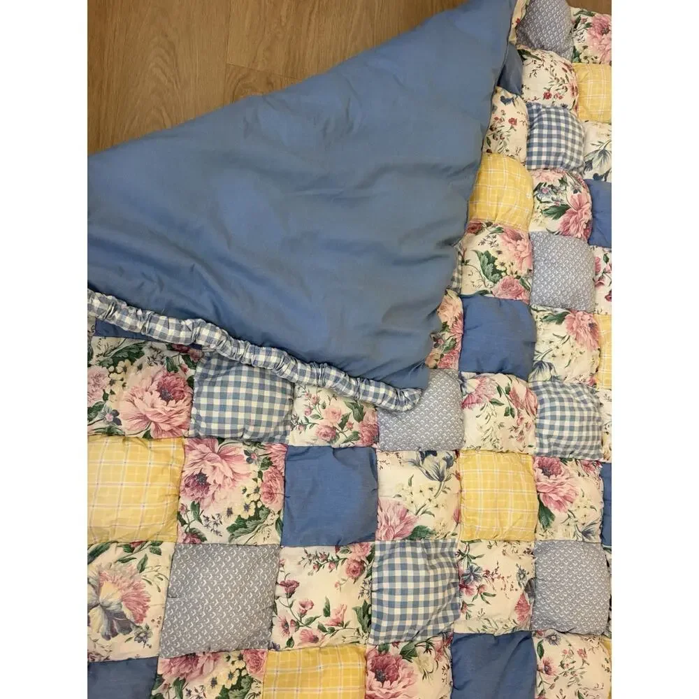 Vintage Handmade Puff patchwork Twin Quilt 4 Piece Set Cottagecore